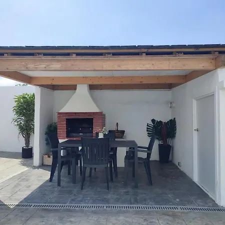 別荘 O Barco De Coto